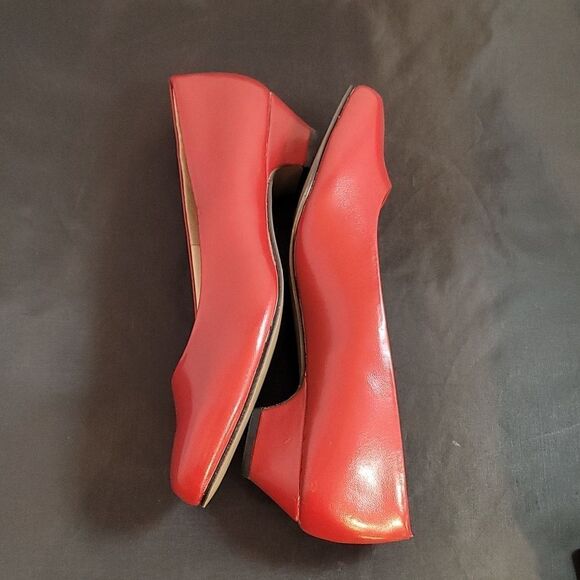 BRAND NEW SOFFT STYLE  ROUND TOE BLOCK KITTEN HEEL PUMP - Picture 12 of 16